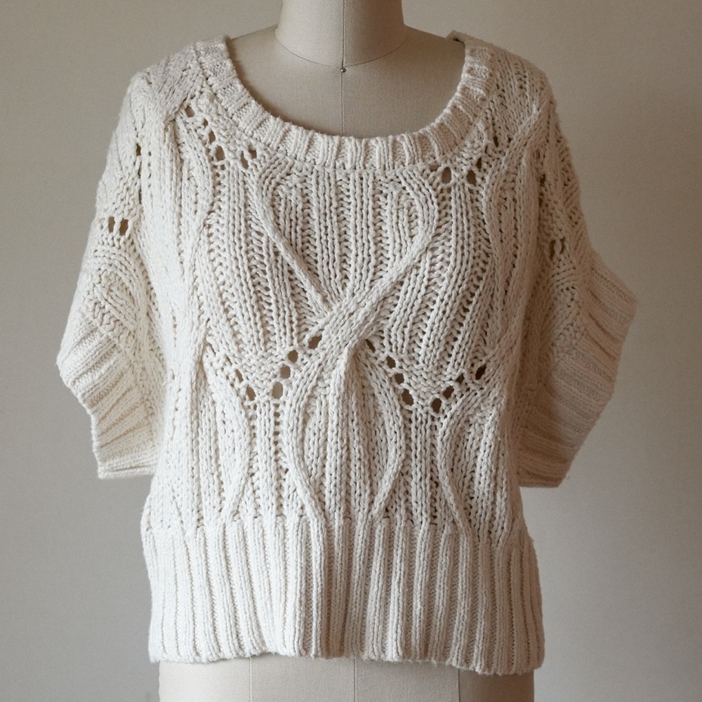 Neuflora Cream Cable Knit Sweater Size Small Chunky Cozy